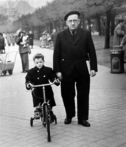 Javier-Aizarna-1951-Foto-Uruena-Donostia